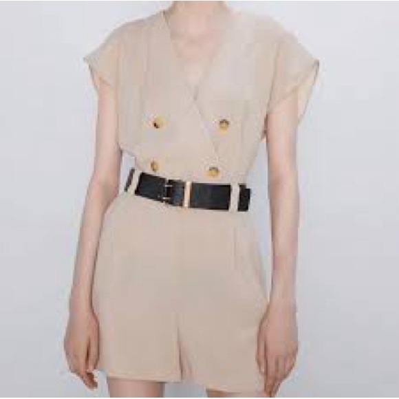 Cream Short Set - Picture 7 of 9